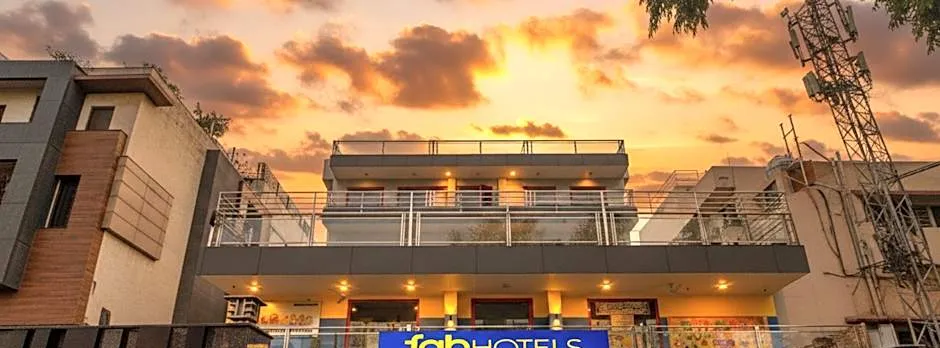 FabHotel Kirti Nagar