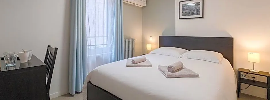 Wine & Four - Chambre Agréable sur les Allées
