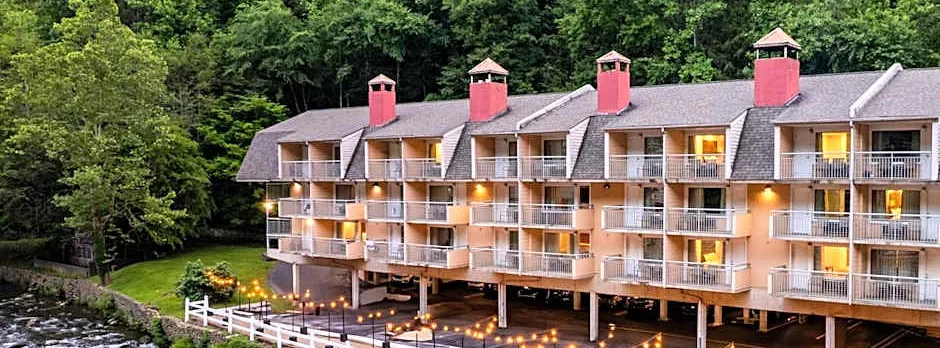 Gatlinburg River Inn