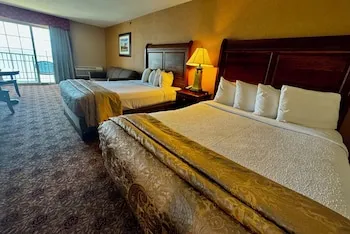 Hamilton Inn Select Beachfront