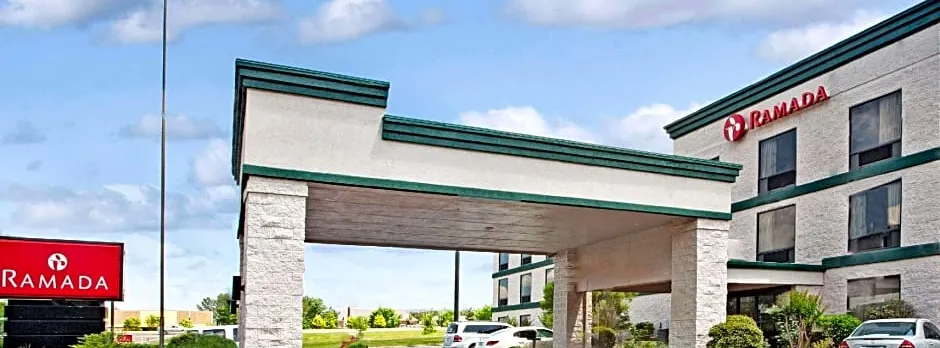 Ramada by Wyndham Pearl/Jackson Airport