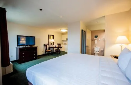 Greystone Inn & Suites