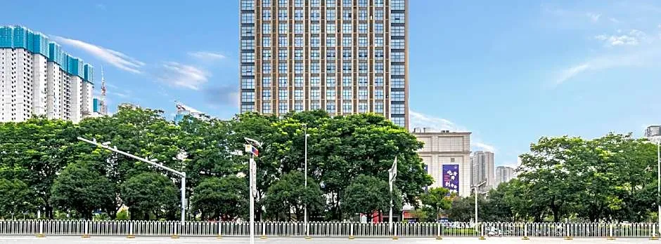 Atour Hotel Wuhan Guanshan Avenue Optics Valley
