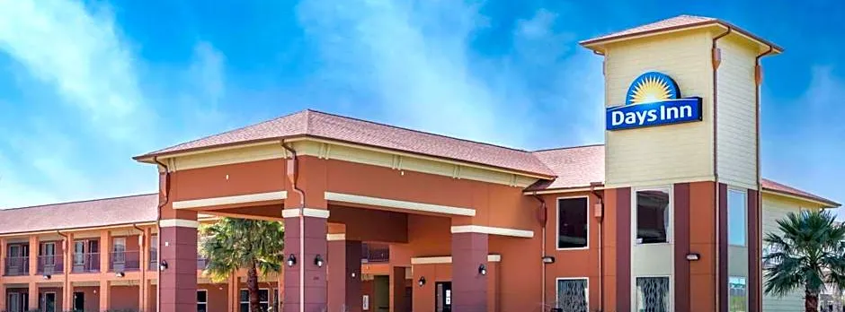 Days Inn by Wyndham Dilley