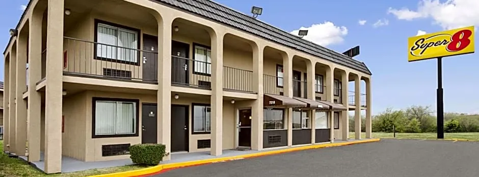 Super 8 by Wyndham Fort Worth TX