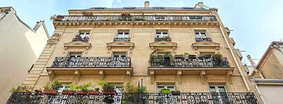 Magnificent 2 bedrooms apartment Center of Paris