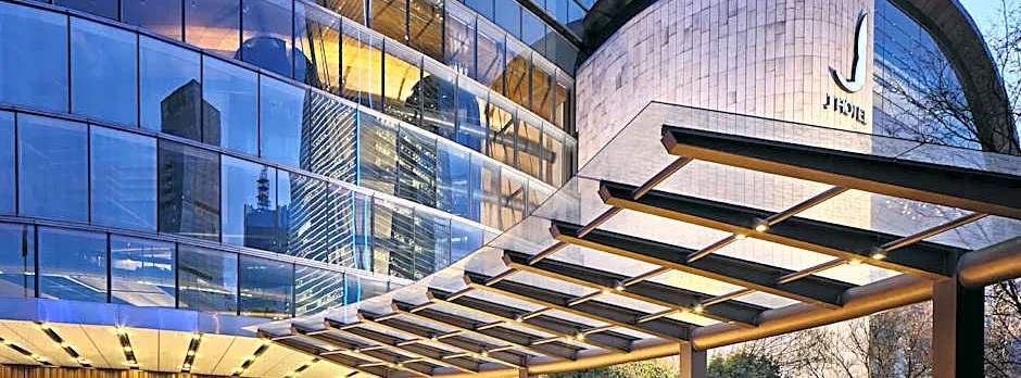 J Hotel, Shanghai Tower