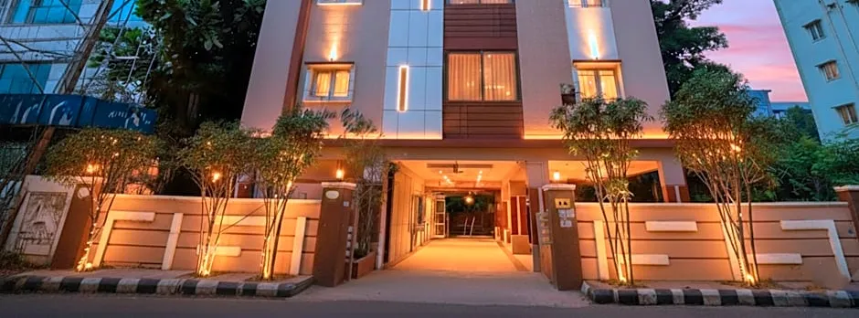 FabHotel Golden Gate - Hitech City