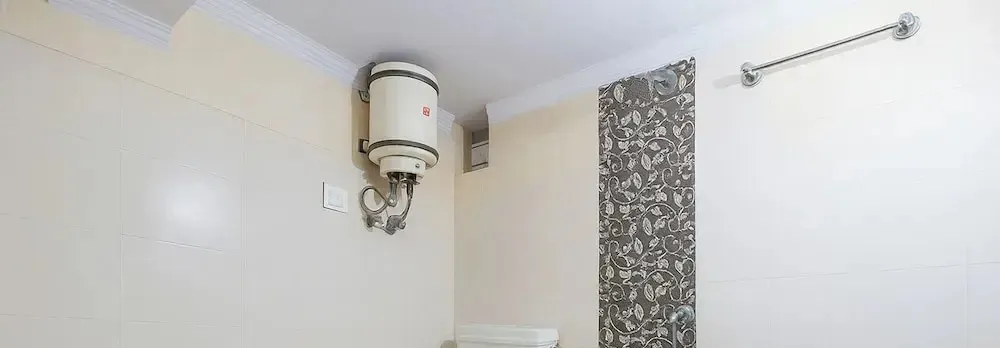 Fabhotel Decent