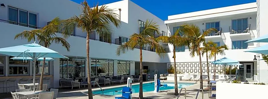 Courtyard by Marriott Santa Barbara Downtown
