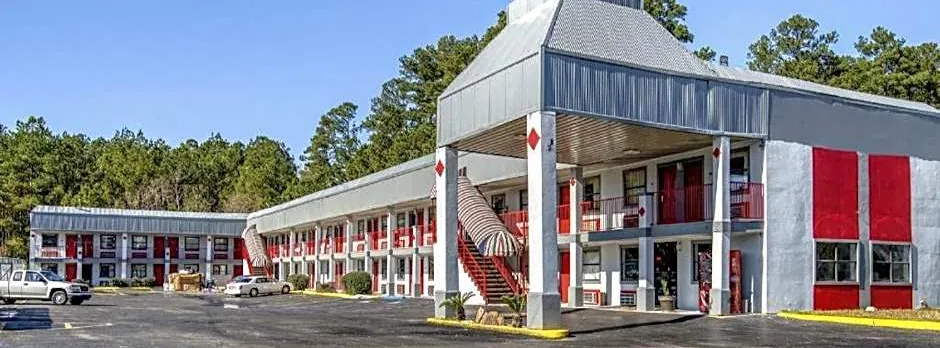 OYO Hotel Pineville LA Hwy 165