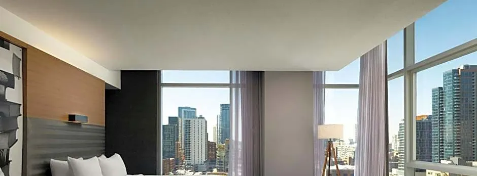Aloft by Marriott Chicago Downtown River North