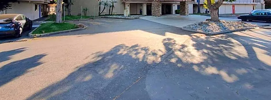 Rodeway Inn & Suites Rancho Cordova - Folsom