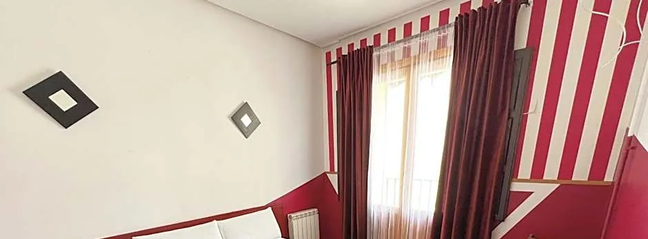 Hostal La Casa de La Plaza