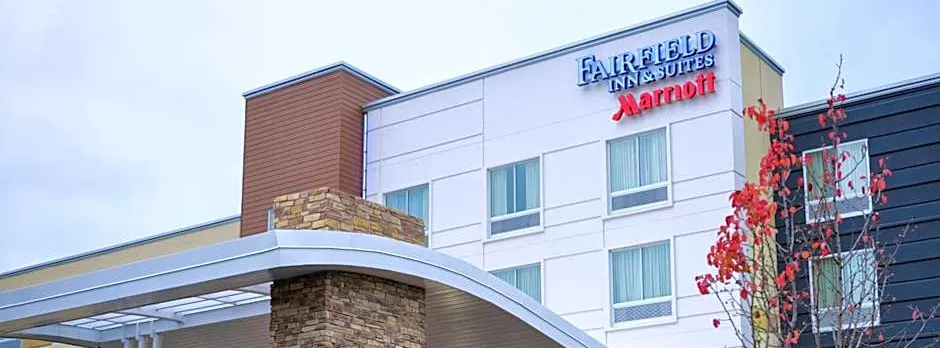 Fairfield Inn & Suites by Marriott Canton South