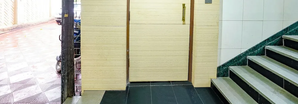 FabHotel Cruz Royale - Nr- Bandra West