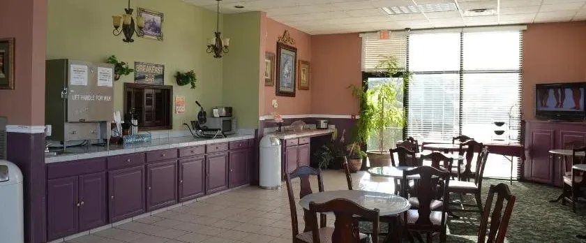 Lincoln Inn Express Hotel and Suites