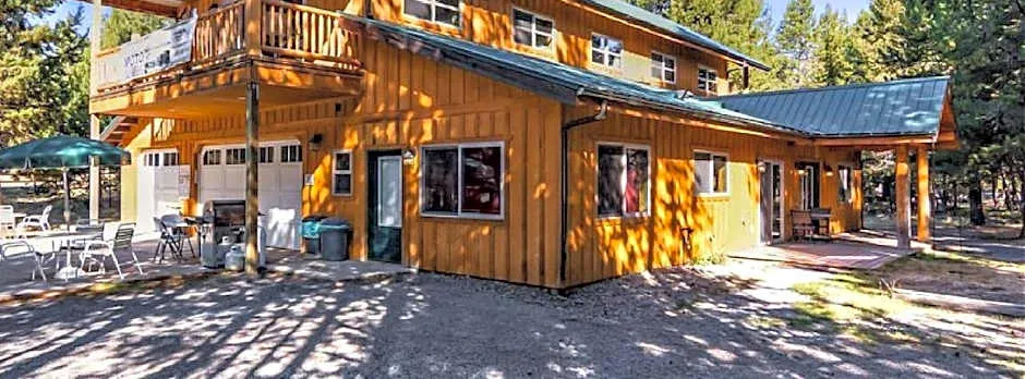 DiamondStone Guest Lodges