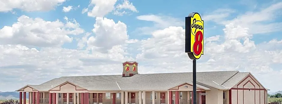 Super 8 by Wyndham Van Horn