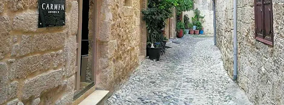 Carmen Art Hotel