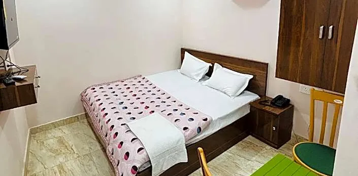 Lotustar Hotel Gandhi Nagar
