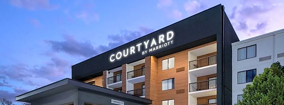 Courtyard by Marriott Decatur