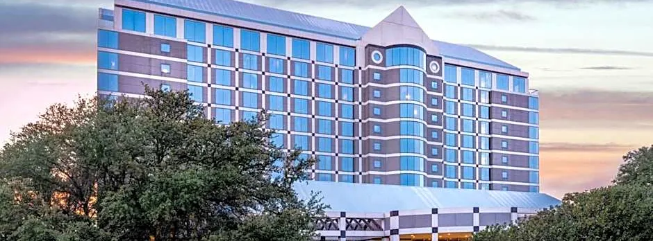 Renaissance Dallas North Hotel