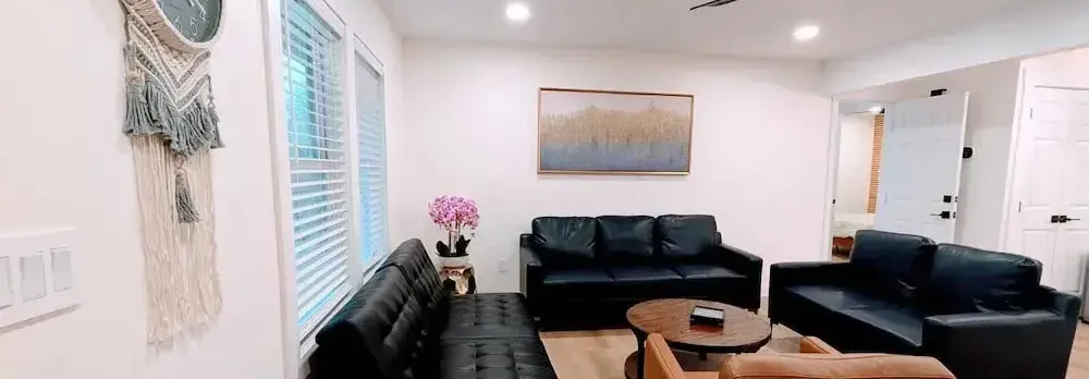 10 Burnett Home