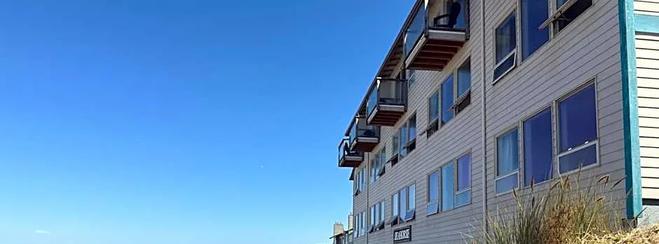 Seahorse Oceanfront Lodge