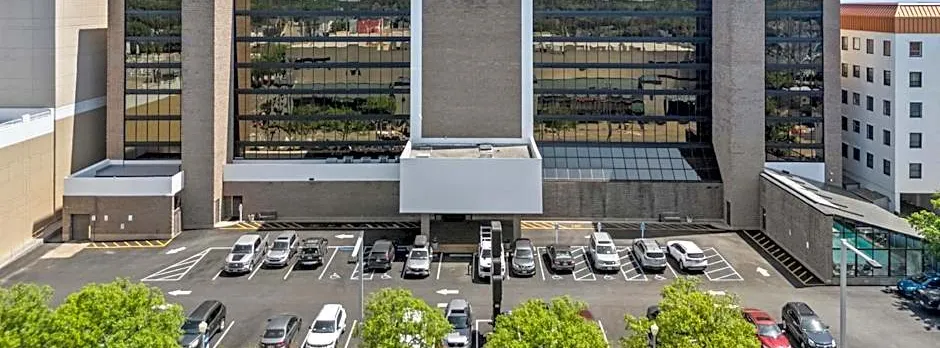 The Barclay Towers Hotel and Resort