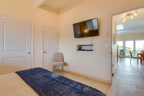 Surfside Suite On The Sea Too
