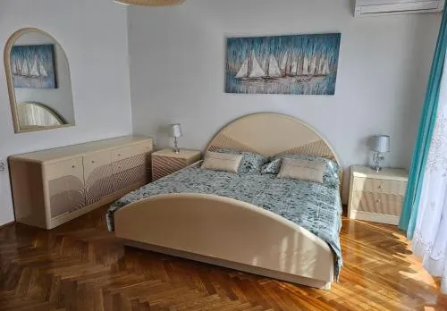 Apartments Cavar