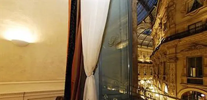 Seven Stars Galleria