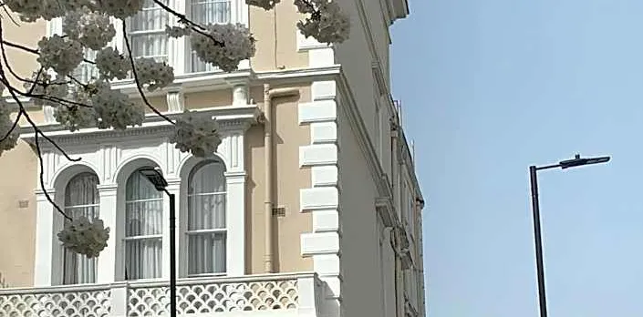 Lords Hotel