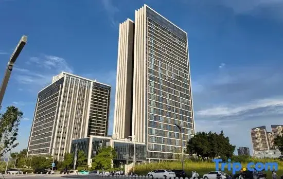 A. Anyu Hotel (Chengdu Dong'an Lake Park)