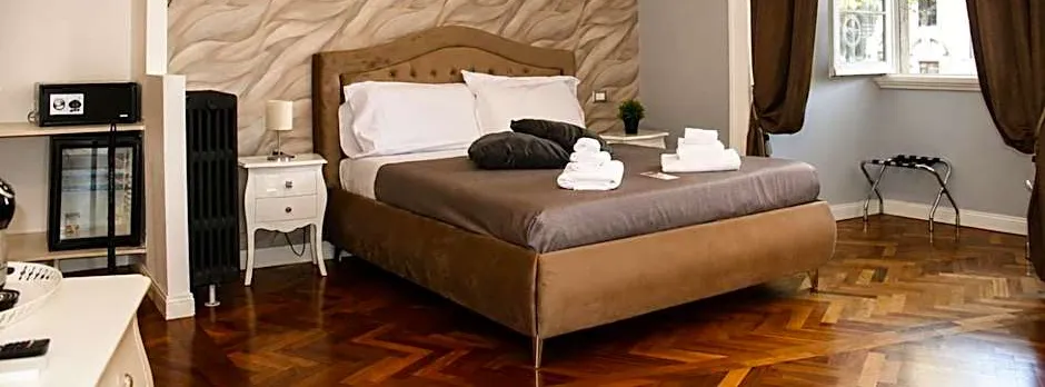 Athena Guest House