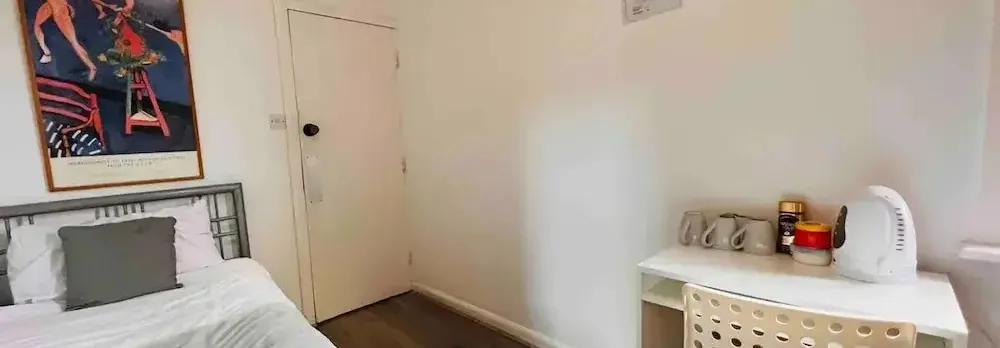 Private Rooms for 7 People With Bathroom