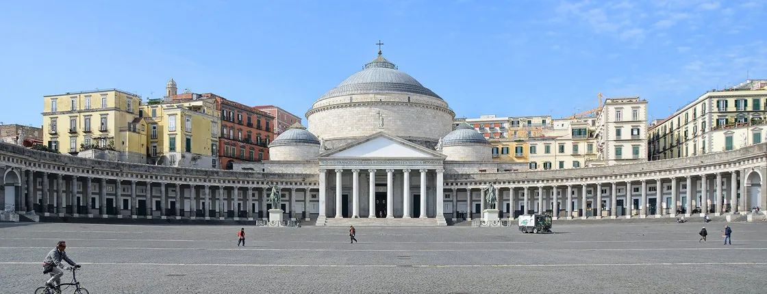 Best of Naples tour with a local