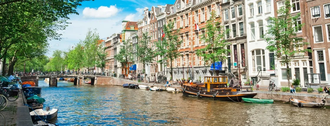 Stedelijk Museum and 1-hour Amsterdam canal cruise