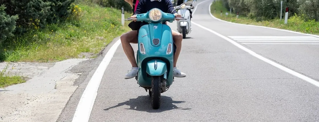 6-Hour Classic 50cc Scooter Tour Through Tuscany from Florence