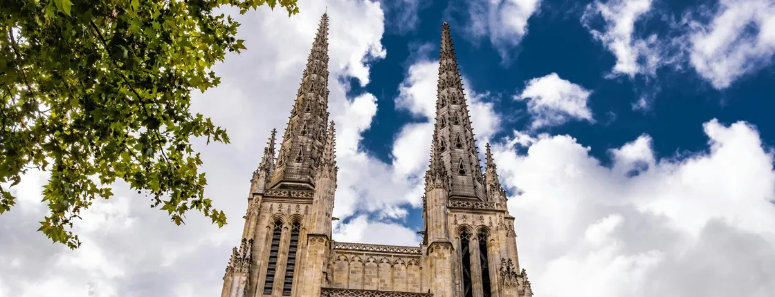Discover Bordeaux in 60 Minutes with a Local