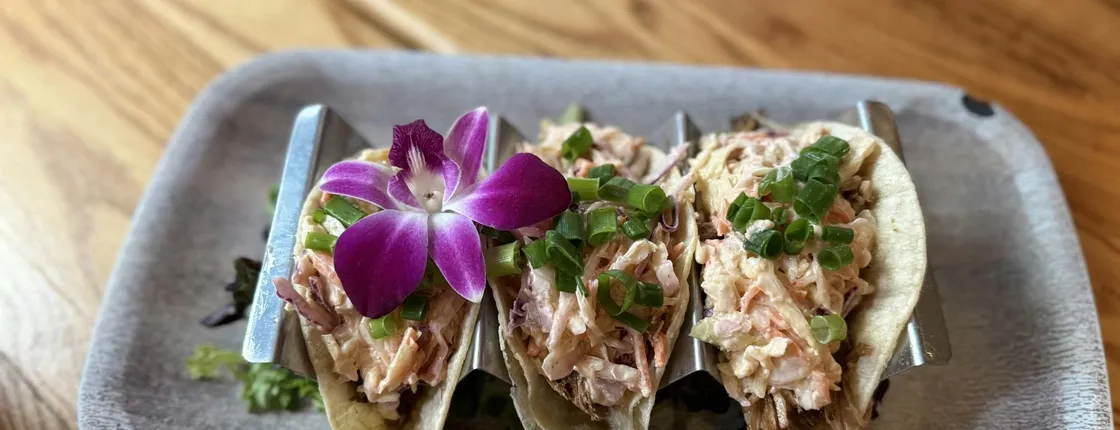 Waikiki guided food tour with tasting and fresh poke