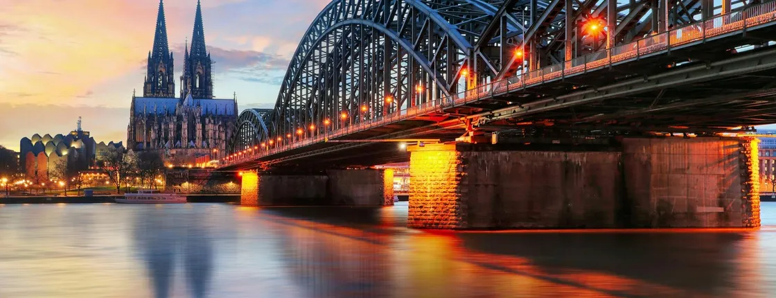 Cologne best intro walking tour with a local guide