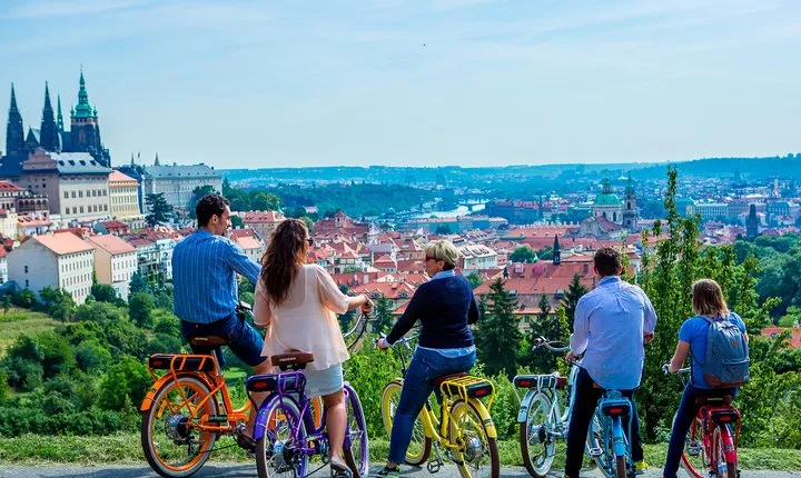 7 BEST VIEWS - PRAGUE eBIKE TOUR