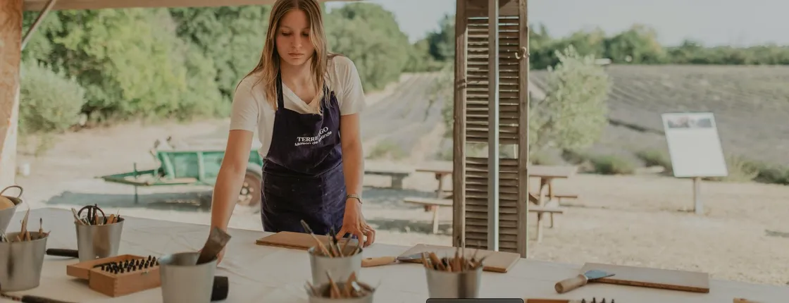 Lavender soap-customisation workshop in Aix-en-Provence