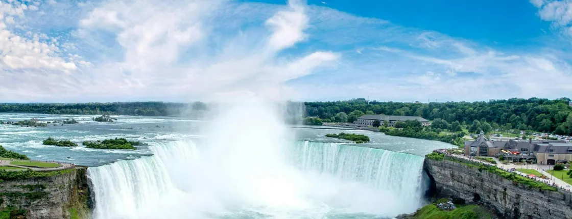 Niagara Falls small-group guided walking tour with boat experience