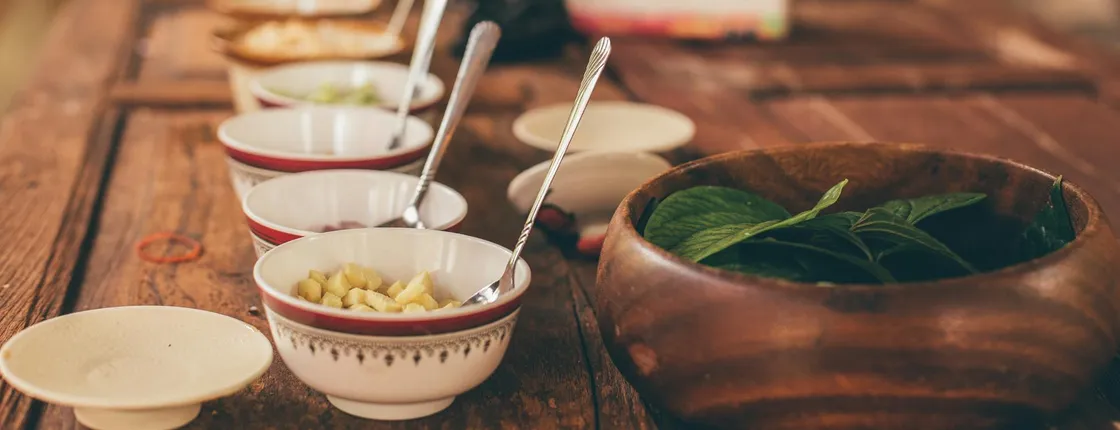 Cultural Dining Experience with a Local Family in Bangkok