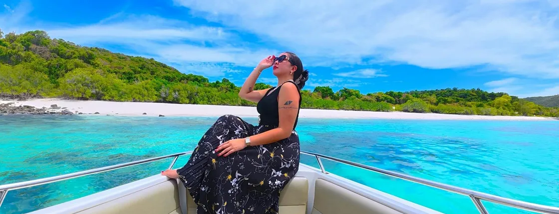 Private Samae San Speedboat Fishing Tour and Barbecue from Pattaya