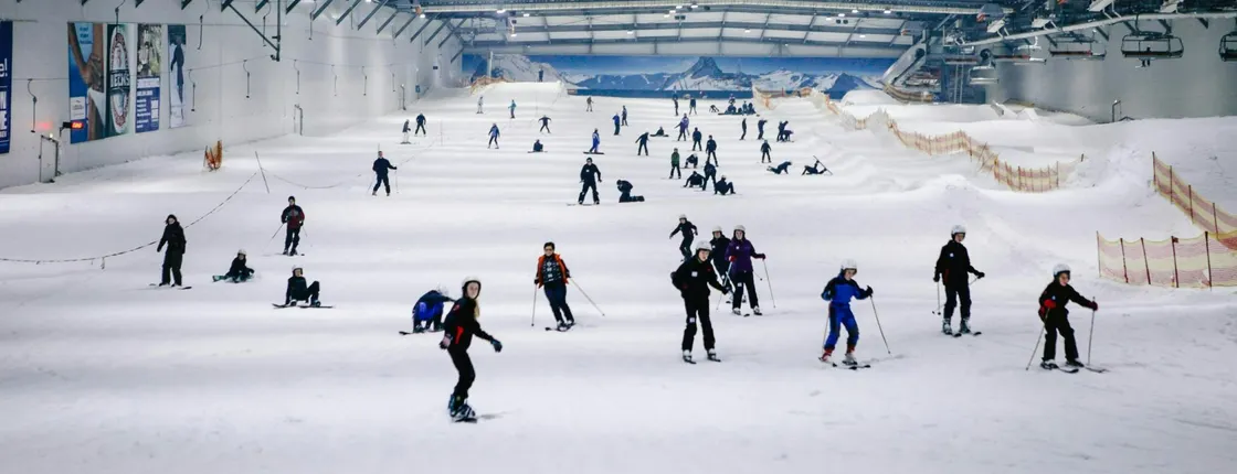 2-hour indoor skiing experience on the slope at SnowWorld Bispingen
