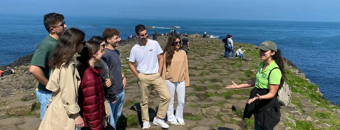 The Giant’s Causeway and Belfast in guided tour in Italian